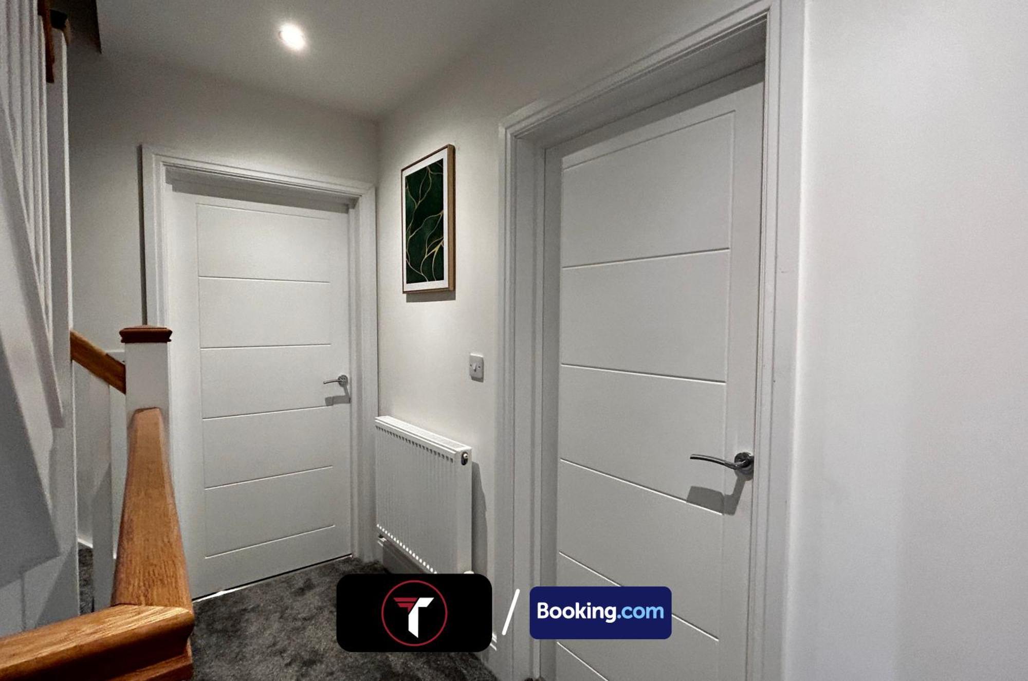 Spacious 4 Bedroom By Tara Stays Short Lets & Serviced Accommodation Aldershot With Free Wifi & Garden Exteriör bild